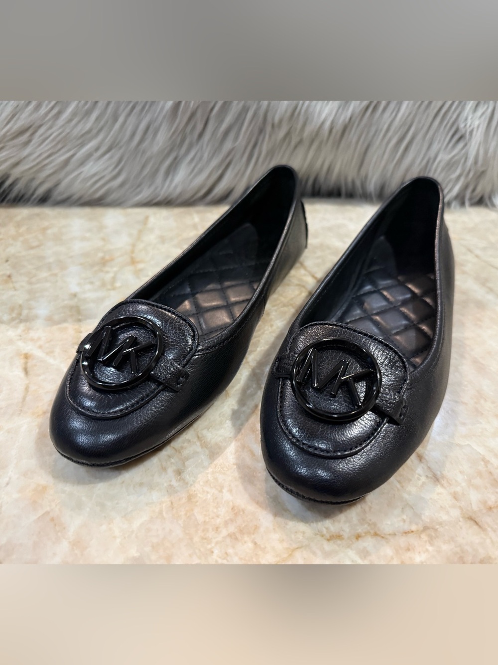 Michael Kors Lillie Moccasin Leather Slip On Loafers, Black.